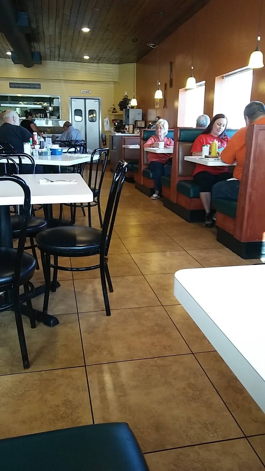 Country Kitchen | restaurant | 813 N Chester Ave, Bakersfield, CA 93308, USA | 6613919967 OR +1 661-391-9967