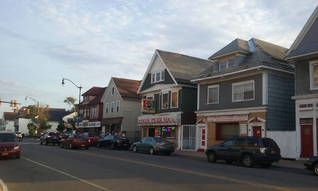 Mikes Texas Hots & Steak House | restaurant | 1343 Fillmore Ave, Buffalo, NY 14211, USA | 7162257580 OR +1 716-225-7580