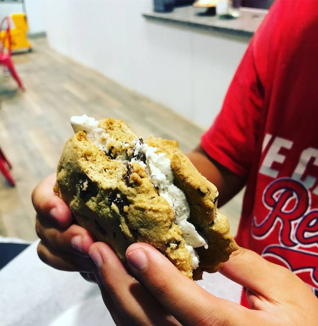 Cookies & Cream | restaurant | Suite 100, 9110 Devlin Rd, Bristow, VA 20136, USA | 7037432743 OR +1 703-743-2743