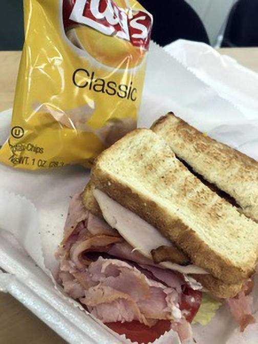 Brown Bag Burgers | restaurant | 350 4th St, Henderson, KY 42420, USA | 2702120403 OR +1 270-212-0403