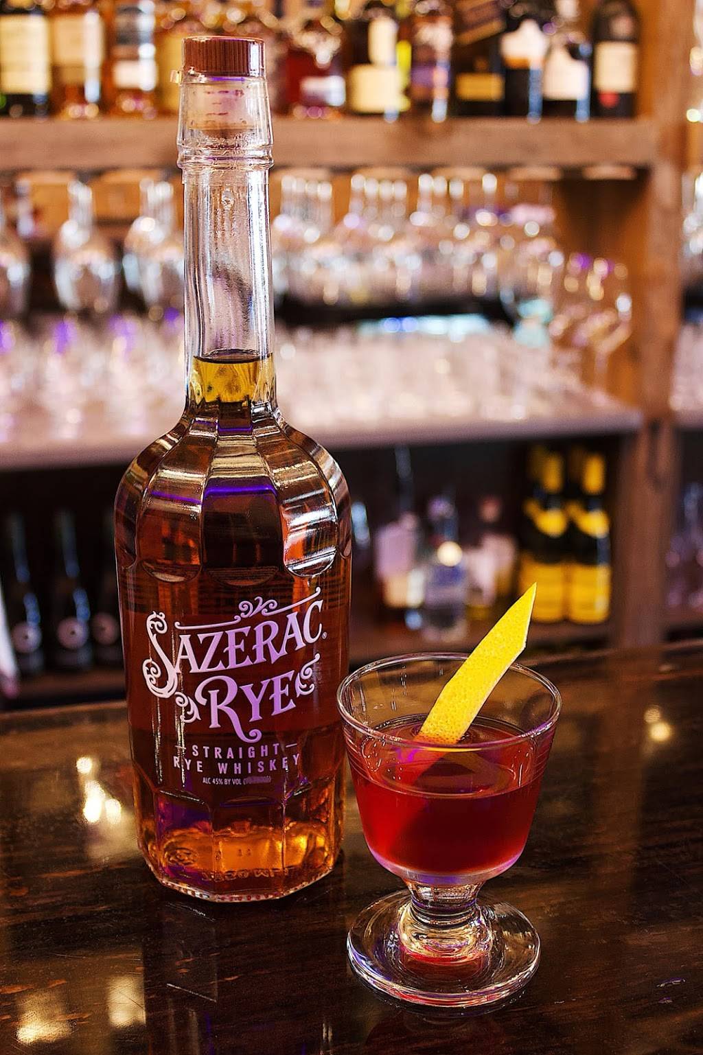 Bistro la Gargouille | restaurant | 556 Boulevard Saint-Joseph, Gatineau, QC J8Y 4A4, Canada | 8195257799 OR +1 819-525-7799