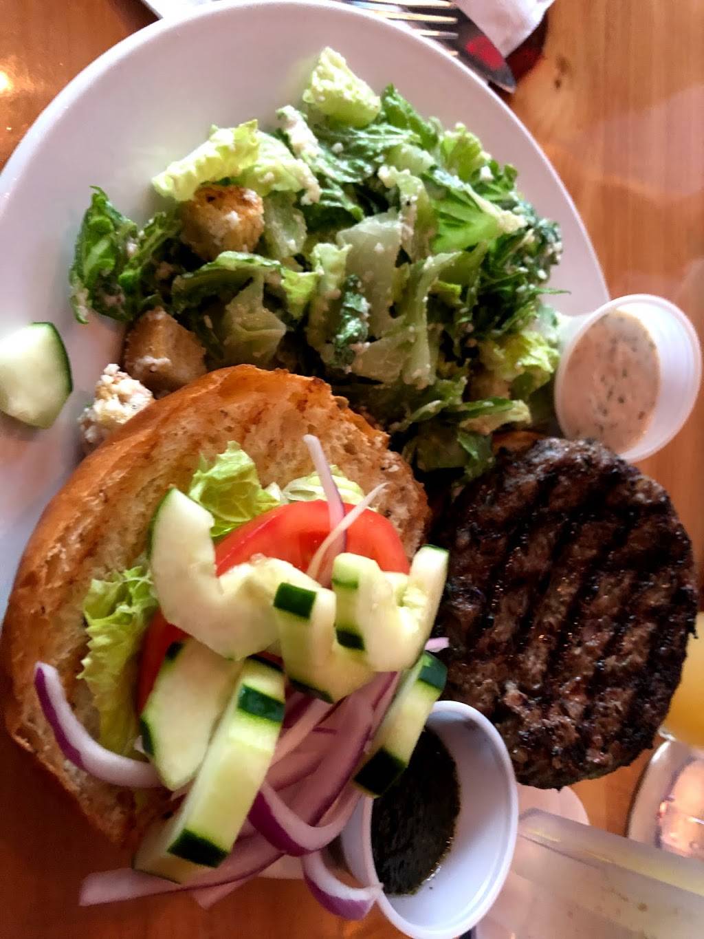 The Squealing Pig | restaurant | 335 Commercial St, Provincetown, MA 02657, USA | 5084875804 OR +1 508-487-5804