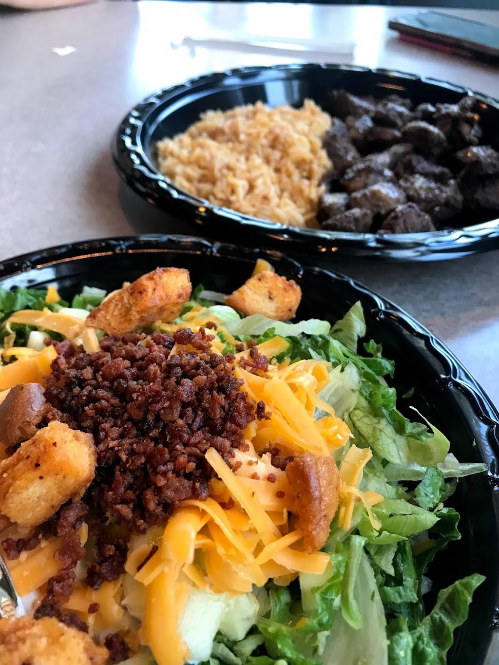 Mermaids Island Grill | restaurant | 102 Jordan Blvd, Holden Beach, NC 28462, USA | 9108424999 OR +1 910-842-4999