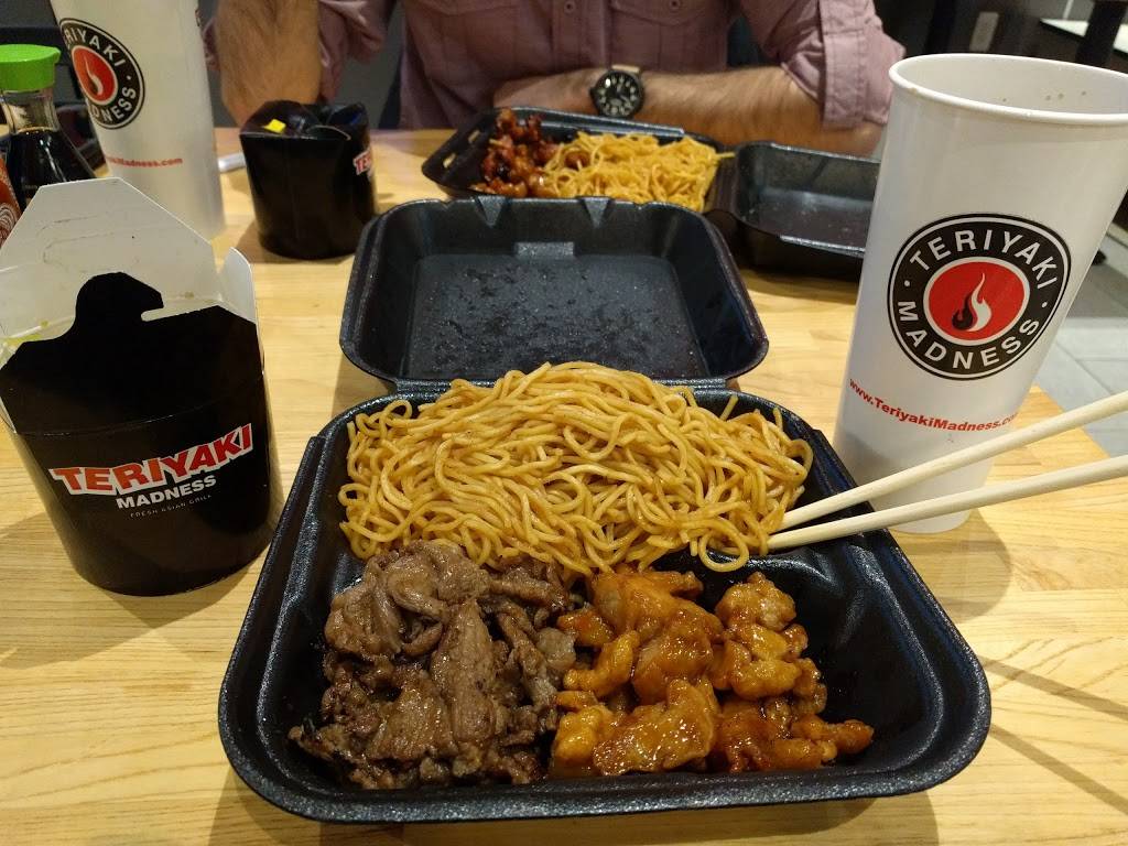 Teriyaki Madness | restaurant | 15619 Hall Rd, Macomb, MI 48044, USA | 5865666288 OR +1 586-566-6288