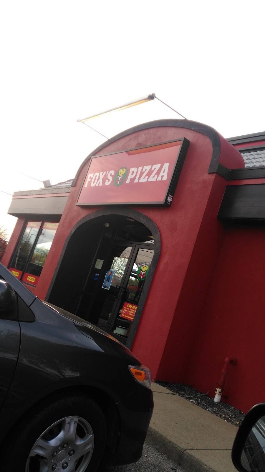 Foxs Pizza Hopewell | meal takeaway | 2296 Brodhead Rd, Aliquippa, PA 15001, USA | 7242034762 OR +1 724-203-4762