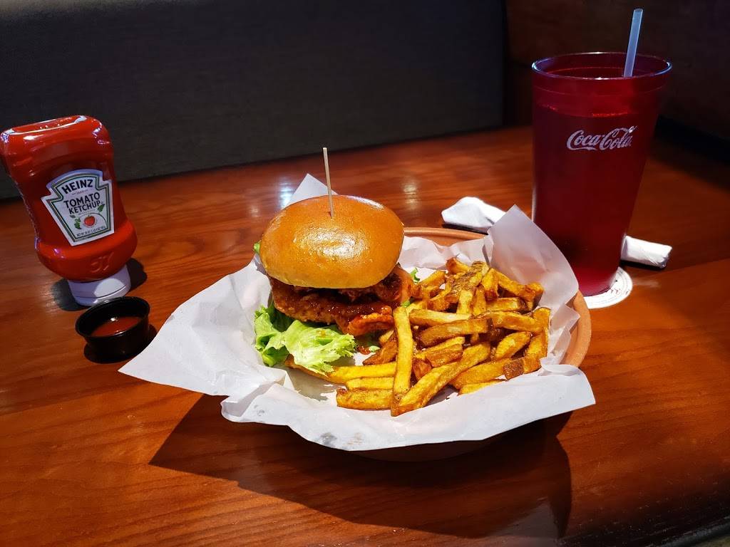 Kickback Jacks Great Food Great Fun | restaurant | 918 W Club Blvd, Durham, NC 27701, USA | 9192869199 OR +1 919-286-9199