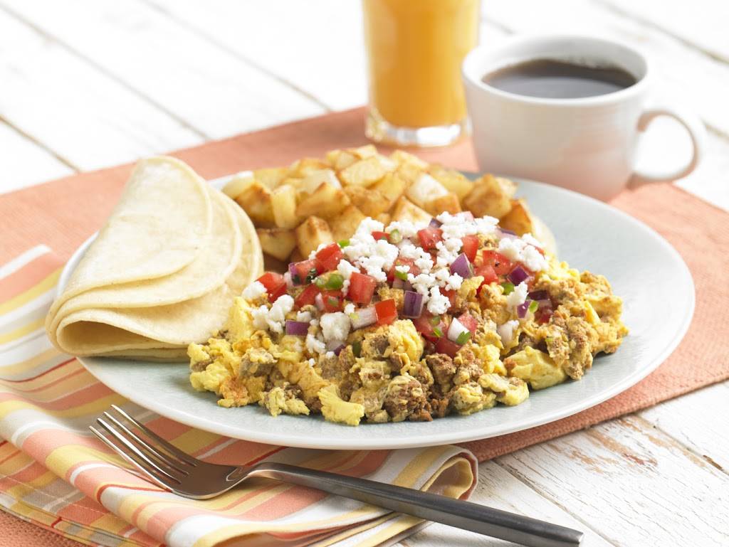 Carrows Restaurants | restaurant | 425 N Mountain Ave, Upland, CA 91786, USA | 9099462315 OR +1 909-946-2315