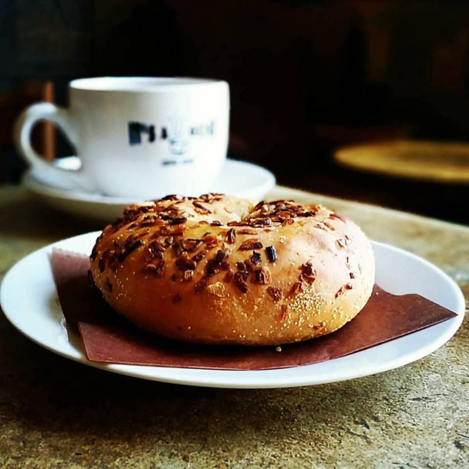 Its A Grind Coffee House | cafe | 888 New Los Angeles Ave Ste F, Moorpark, CA 93021, USA | 8055233339 OR +1 805-523-3339