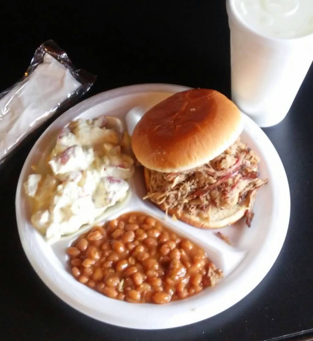 Little James BBQ and Catering | restaurant | 832 Main St E, Rainsville, AL 35986, USA | 2567174080 OR +1 256-717-4080