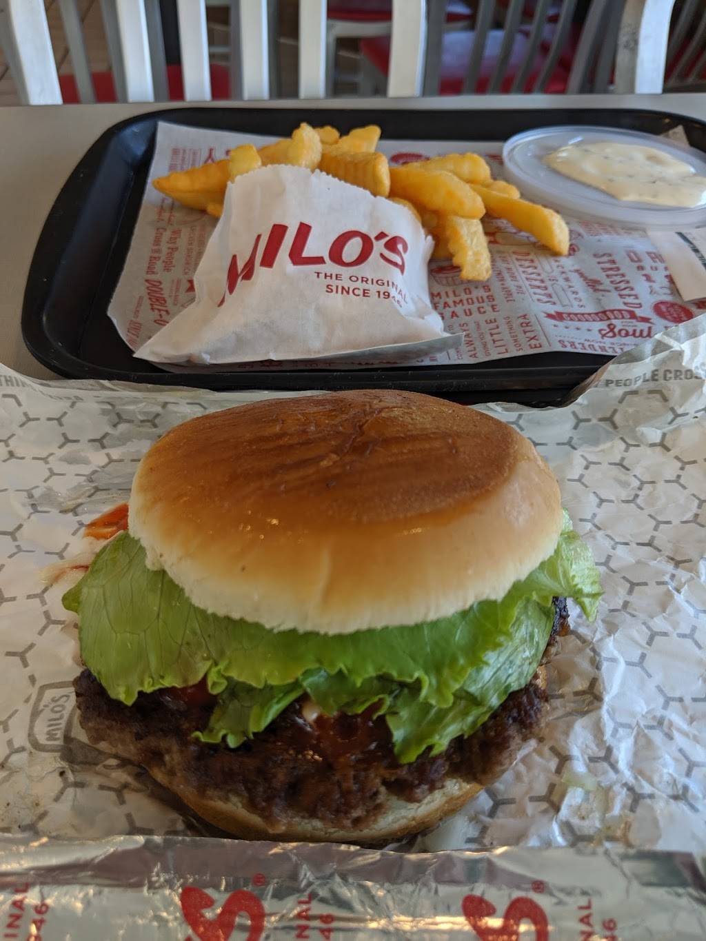 Milos Hamburgers | restaurant | 604 Fieldstown Rd, Gardendale, AL 35071, USA | 2056080050 OR +1 205-608-0050