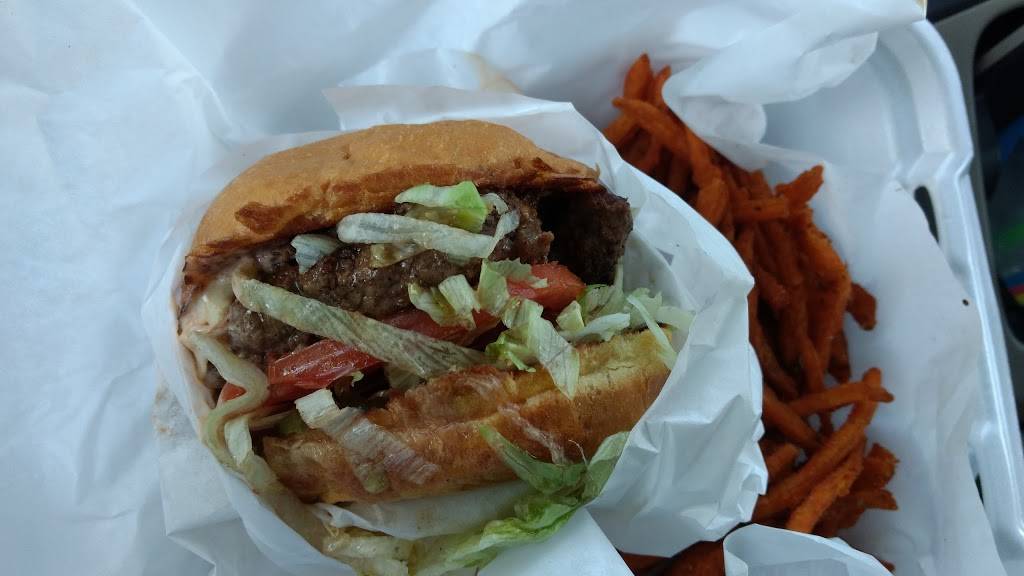 Skips Kitchen | restaurant | 4717 El Camino Ave, Carmichael, CA 95608, USA | 9165140830 OR +1 916-514-0830