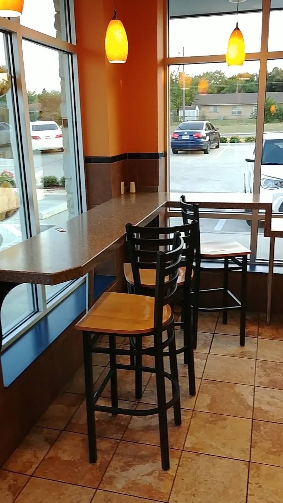 Golden Chick | meal takeaway | 1001 E Davis St, Mesquite, TX 75149, USA | 9723298222 OR +1 972-329-8222