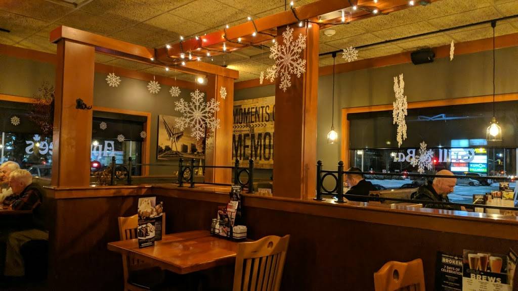 Applebees | restaurant | 326 Bayfield St, Barrie, ON L4M 3B9, Canada | 7057398597 OR +1 705-739-8597