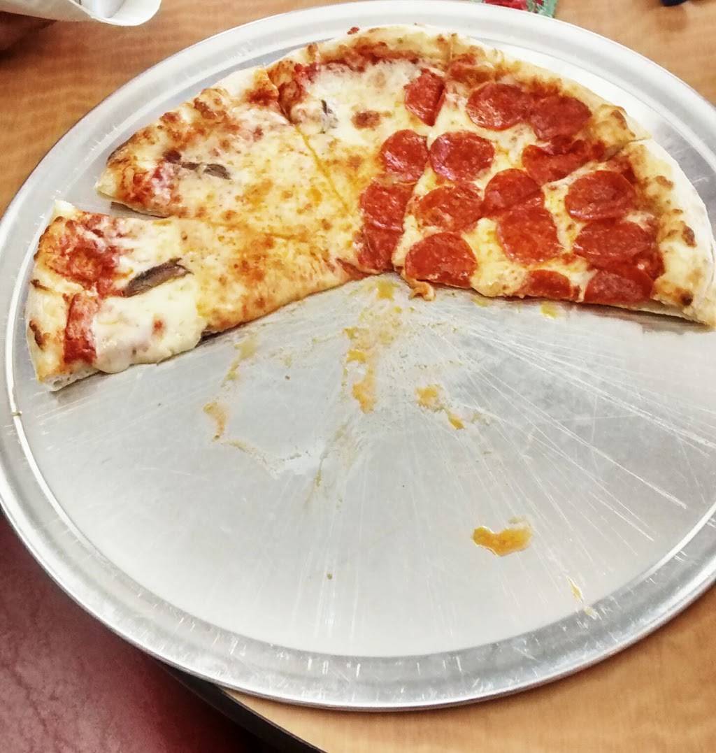 The Village Market | restaurant | 445 Pine Grove Rd, Bluemont, VA 20135, USA | 5409558742 OR +1 540-955-8742