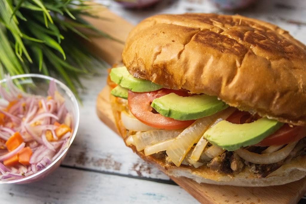 La Eskinna | restaurant | 1826 Saturn Blvd, Orlando, FL 32837, USA | 4075759156 OR +1 407-575-9156