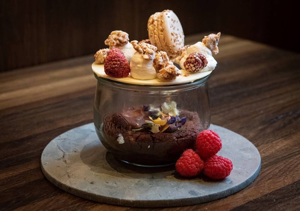 Leonora | restaurant | 16 Vail Rd, Vail, CO 81657, USA | 9703310015 OR +1 970-331-0015