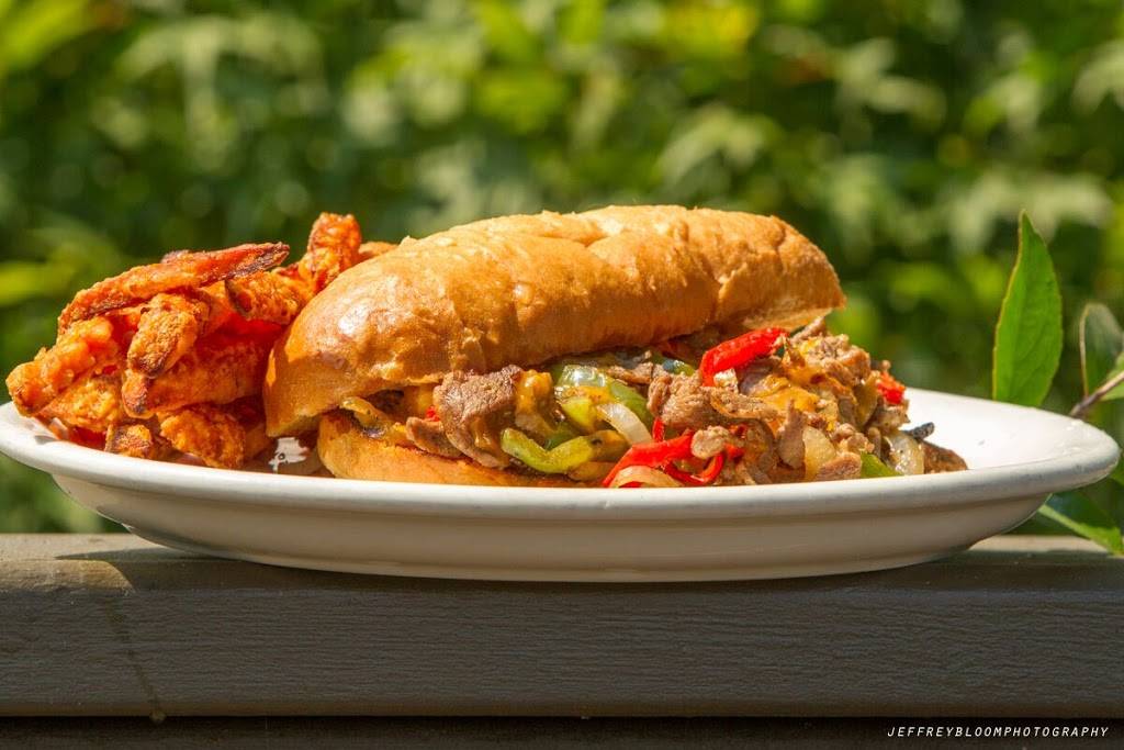 Charlies Place | restaurant | 981 Foothill Blvd, San Luis Obispo, CA 93405, USA | 8055439810 OR +1 805-543-9810