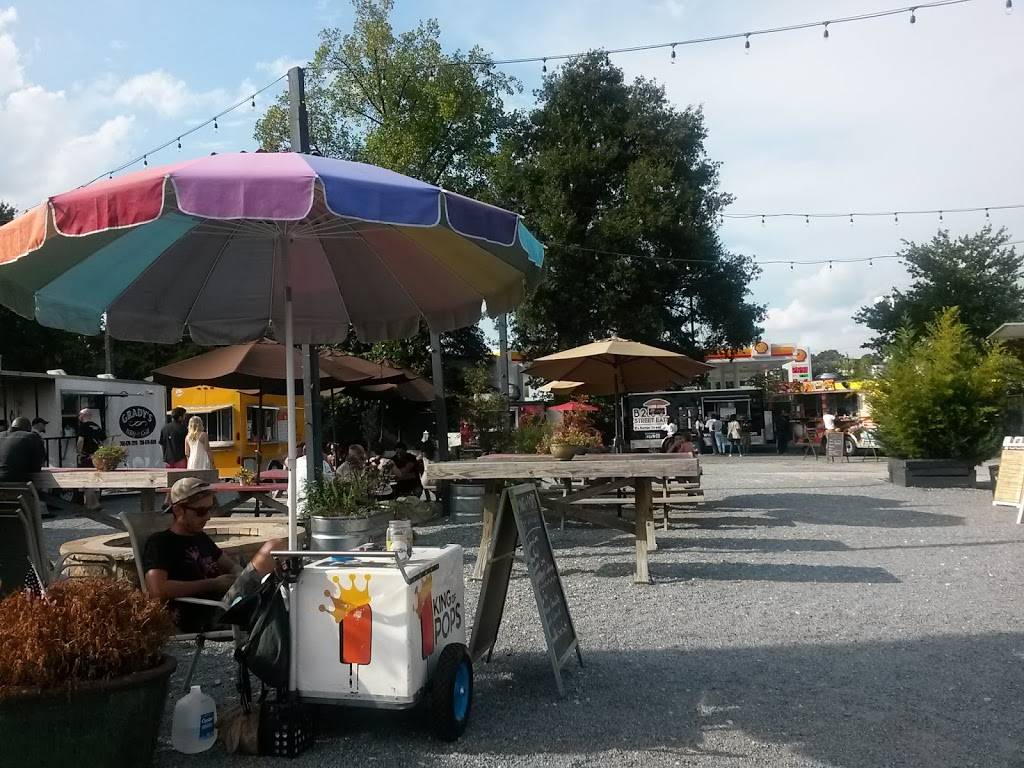 Atlanta Food Truck Park & Market | restaurant | 1850 Howell Mill Rd NW, Atlanta, GA 30318, USA | 6788838471 OR +1 678-883-8471