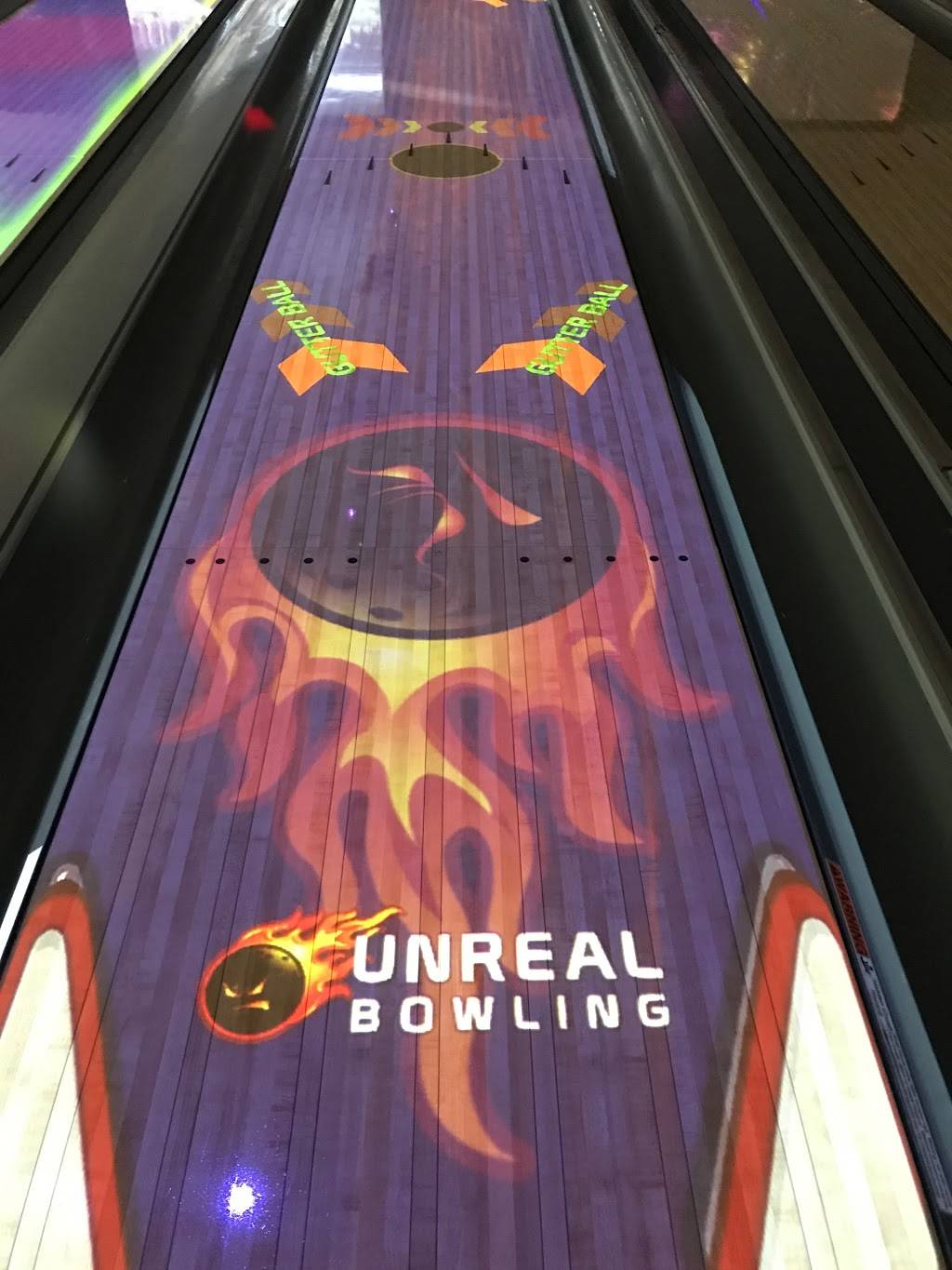 Del Mar Lanes | cafe | 3020 Mangum Rd, Houston, TX 77092, USA | 7136822506 OR +1 713-682-2506