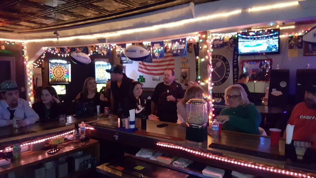 Garbos Neighborhood Bar | restaurant | 703 Warwood Ave, Wheeling, WV 26003, USA | 3042777891 OR +1 304-277-7891