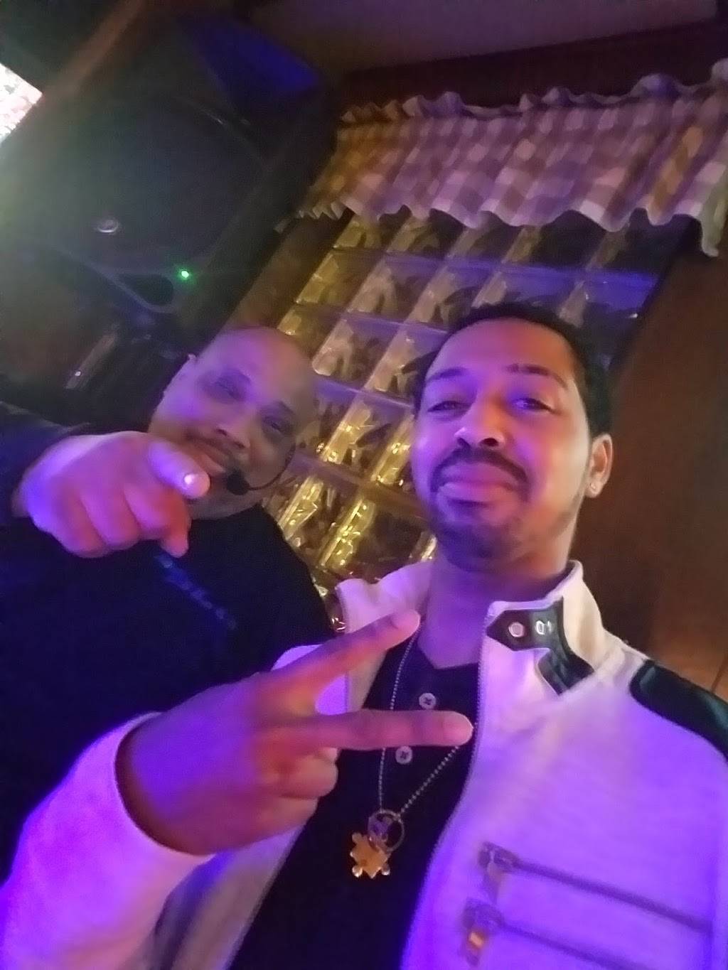 Bond Hill Cafe | restaurant | 1325 California Ave, Cincinnati, OH 45237, USA | 5132429811 OR +1 513-242-9811