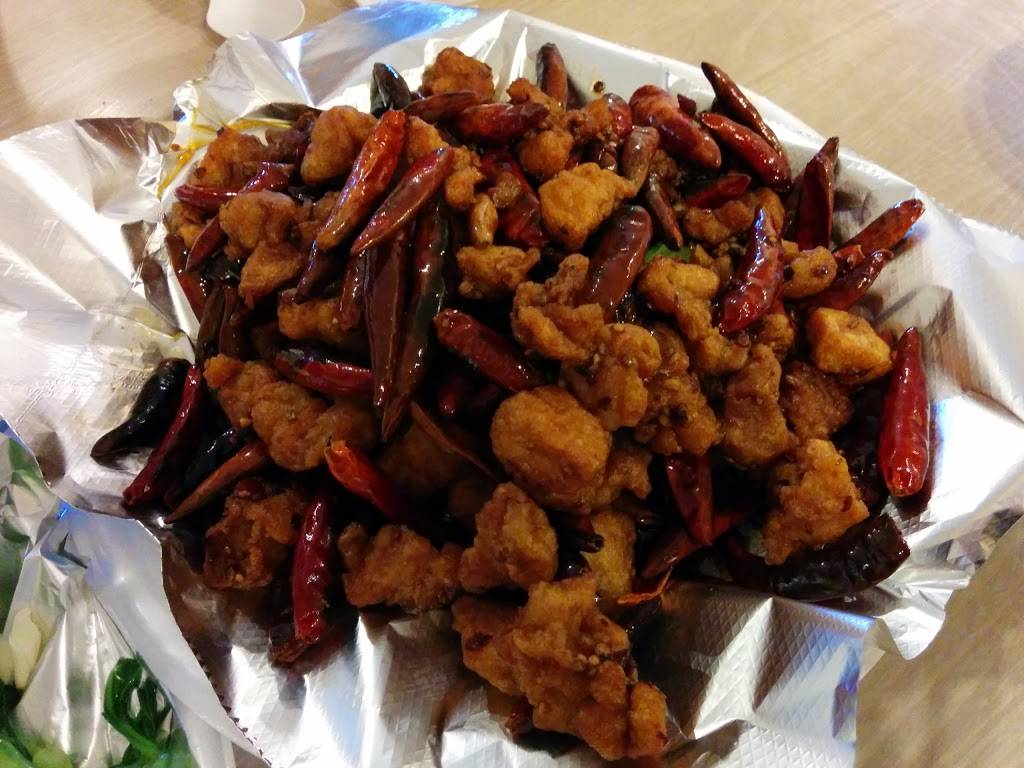 Lucky Express | restaurant | 307 E 3rd St, Bloomington, IN 47401, USA | 8123335262 OR +1 812-333-5262