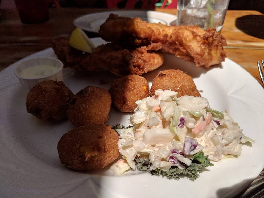 Clare & Dons Beach Shack | restaurant | 130 N Washington St, Falls Church, VA 22046, USA | 7035329283 OR +1 703-532-9283