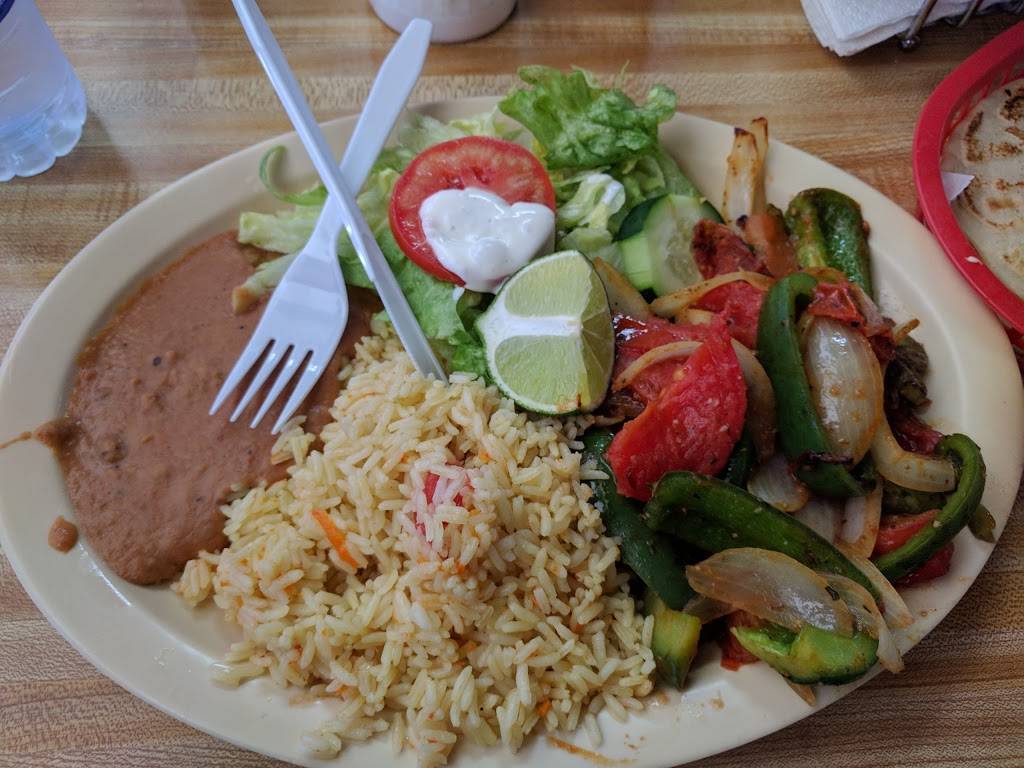 Pupuseria Las Delicias Salvadoreñas | restaurant | 4770 Britt Rd, Norcross, GA 30093, USA | 6783811223 OR +1 678-381-1223