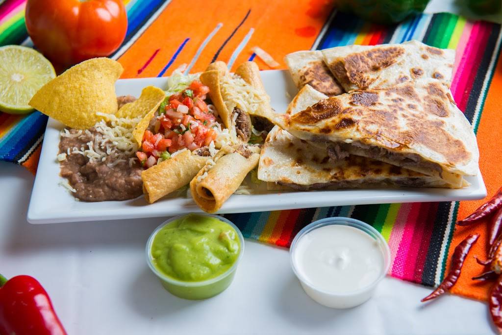 Ernestos Mexican Taco Shop | restaurant | 13729 SW 152nd St, Miami, FL 33177, USA | 3052520388 OR +1 305-252-0388