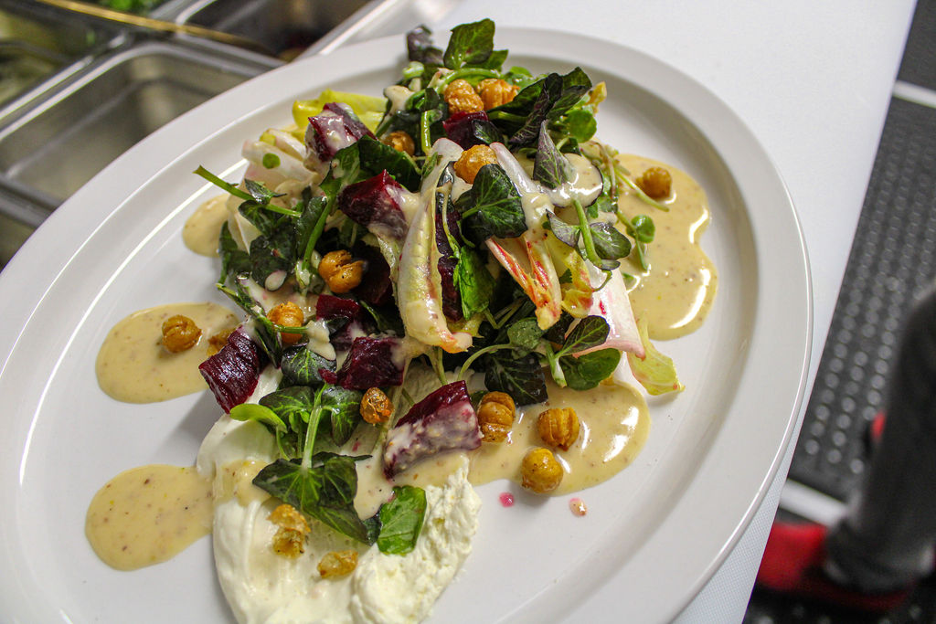 The Thirsty Palms | restaurant | 134 S Palm Canyon Dr, Palm Springs, CA 92262, USA | 7603305911 OR +1 760-330-5911