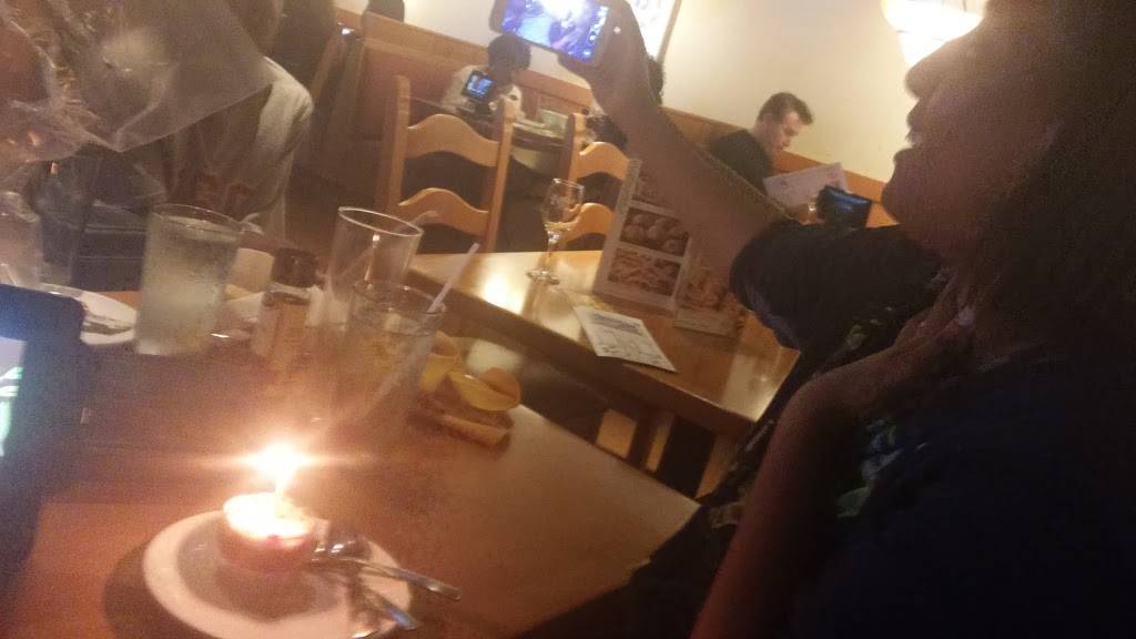 E & J Seafood | restaurant | 424 E Manchester Blvd, Inglewood, CA 90301, USA | 3106730113 OR +1 310-673-0113