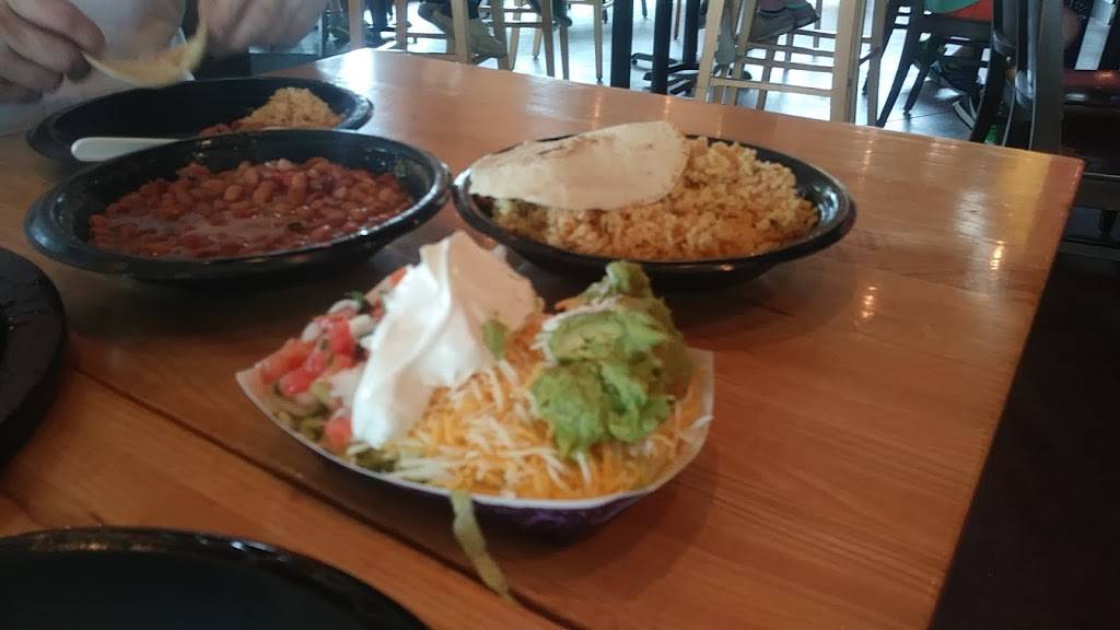 Taco Cabana | restaurant | 2520 N Hwy 123 Bypass, Seguin, TX 78155, USA | 8303723466 OR +1 830-372-3466