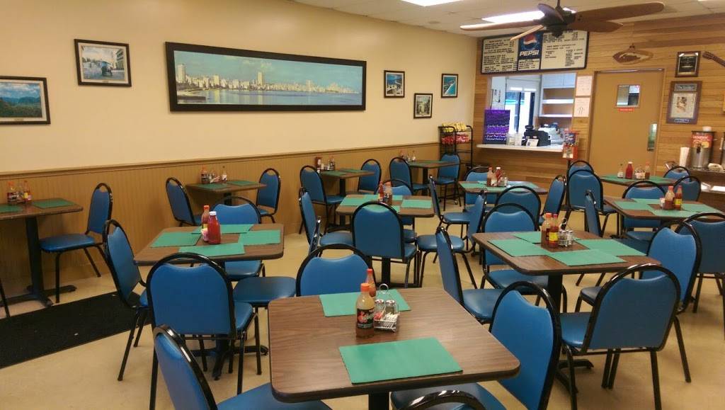 Elenas Cuban Cafe | restaurant | 2246 E Edgewood Dr, Lakeland, FL 33803, USA | 8636653333 OR +1 863-665-3333