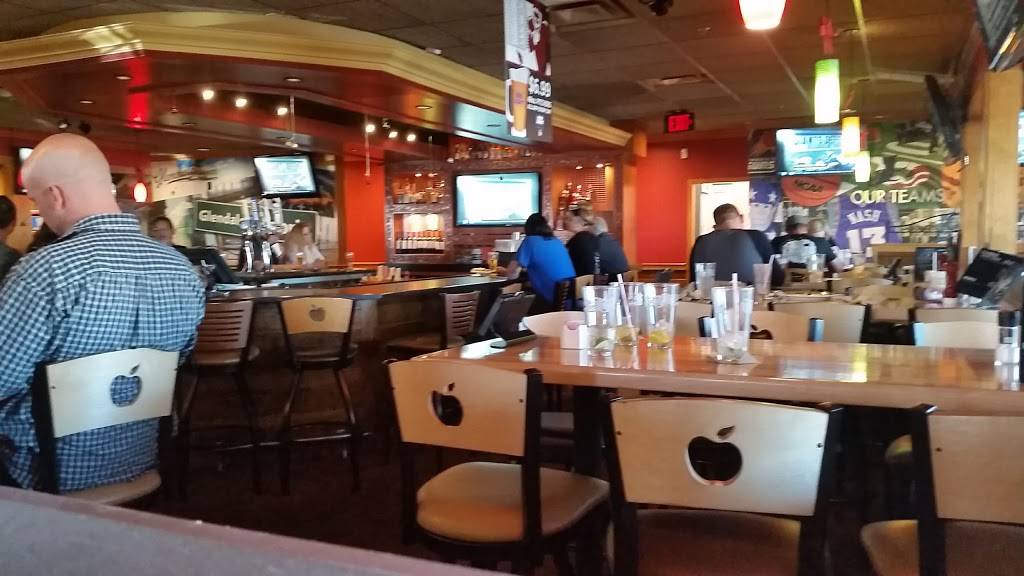Applebees Grill + Bar | restaurant | 9330 W Northern Ave, Glendale, AZ 85305, USA | 6238774885 OR +1 623-877-4885