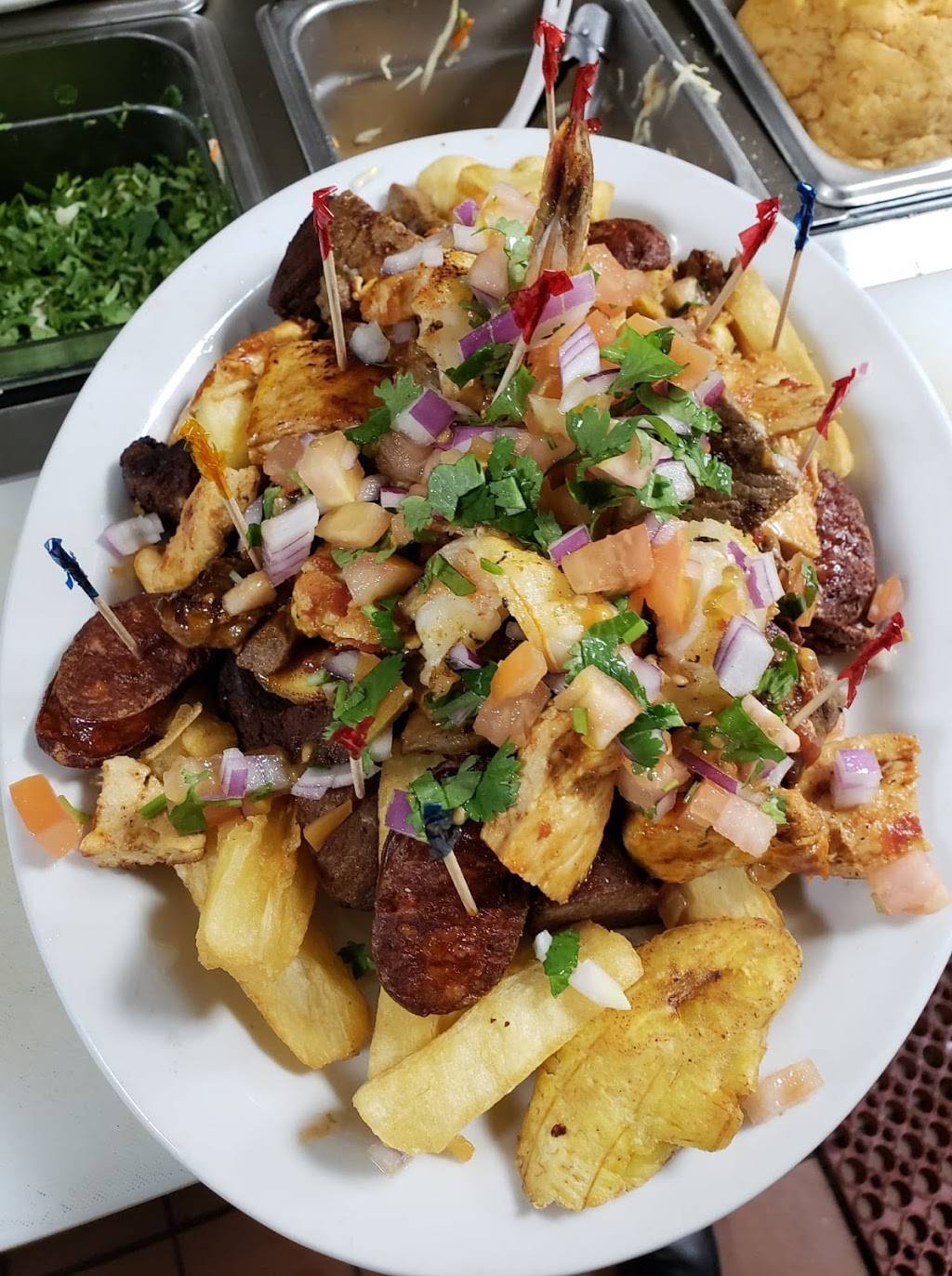 La Union Oyster & Clam Bar | restaurant | 102 N Franklin St, Hempstead, NY 11550, USA | 5164939624 OR +1 516-493-9624