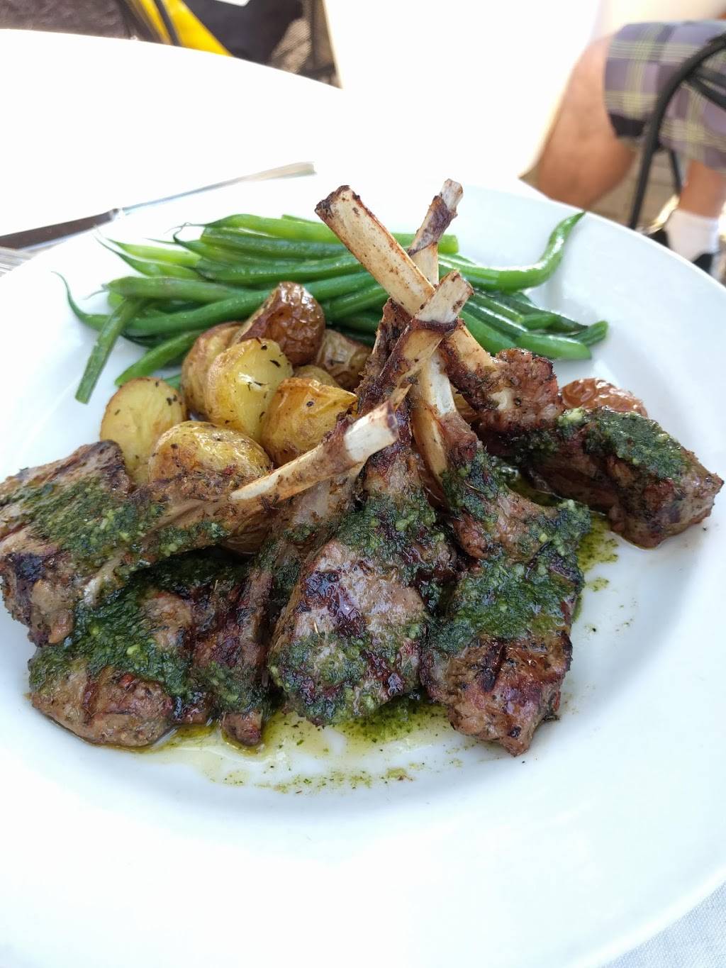 Ottos Restaurant & Bar | restaurant | 6405 Mineral Point Rd, Madison, WI 53705, USA | 6082744044 OR +1 608-274-4044