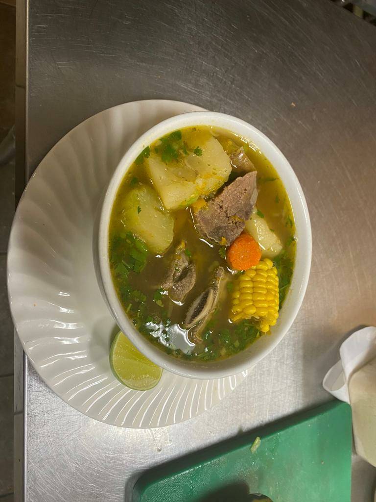 Delicias de la Gracia | restaurant | 72 Main St, South Bound Brook, NJ 08880, USA | 7322715111 OR +1 732-271-5111