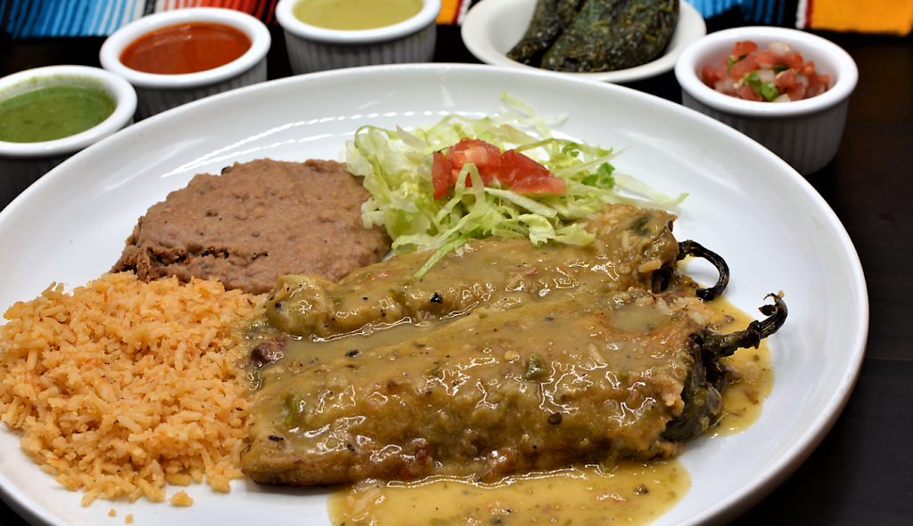 Tacos Al Molcajete | restaurant | 926 Main St, Longmont, CO 80501, USA | 3037764649 OR +1 303-776-4649