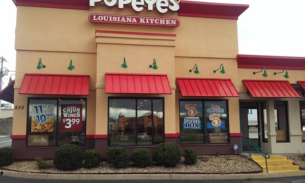 Popeyes Louisiana Kitchen | restaurant | 835 Foothills Mall Dr, Maryville, TN 37801, USA | 8652335833 OR +1 865-233-5833