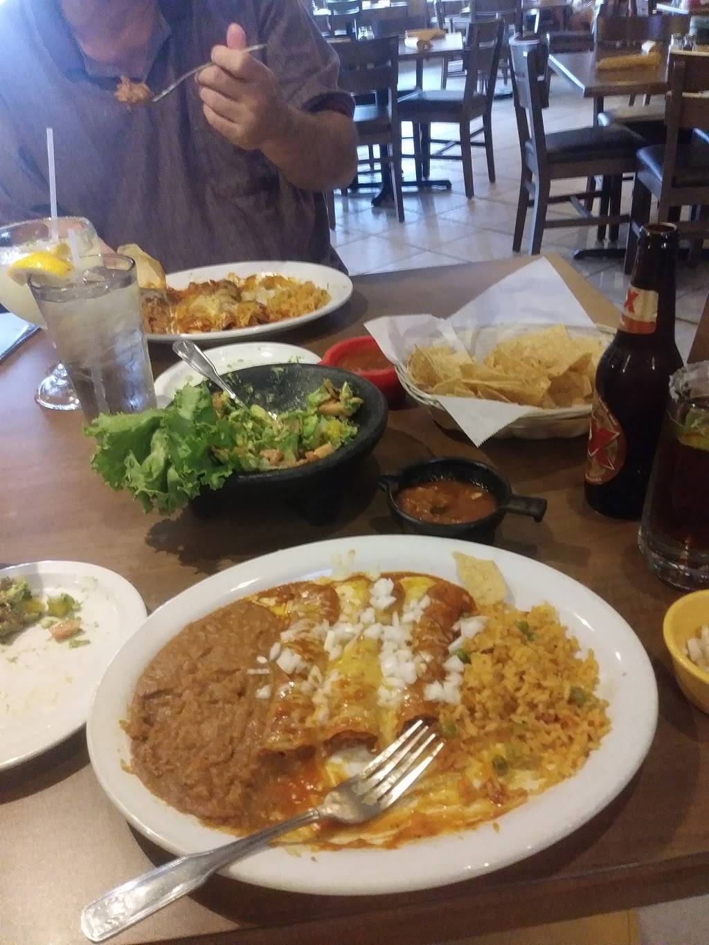 El Bosque | restaurant | 821 Eva St, Montgomery, TX 77316, USA | 9365976996 OR +1 936-597-6996