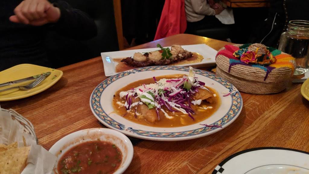 Guanajuato Contemporary Mexican & Tequila Bar | restaurant | 1005 Green Bay Rd, Winnetka, IL 60093, United States | 8472420501 OR +1 847-242-0501