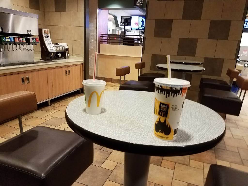 McDonalds | cafe | 4133 W River Dr NE, Comstock Park, MI 49321, USA | 6167847735 OR +1 616-784-7735