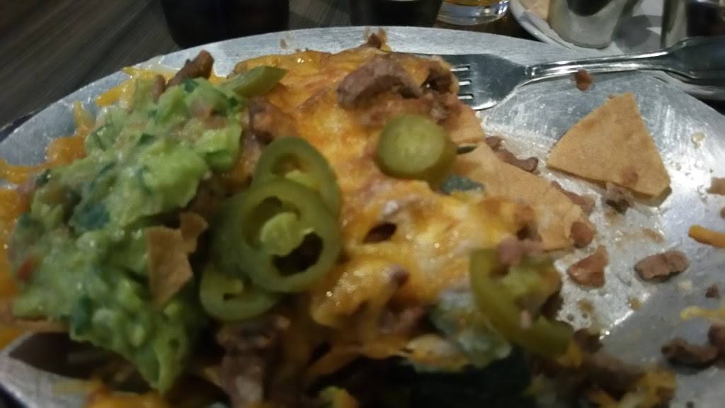 Griffins Grill | restaurant | 11272 Los Alamitos Blvd, Los Alamitos, CA 90720, USA | 5627949337 OR +1 562-794-9337