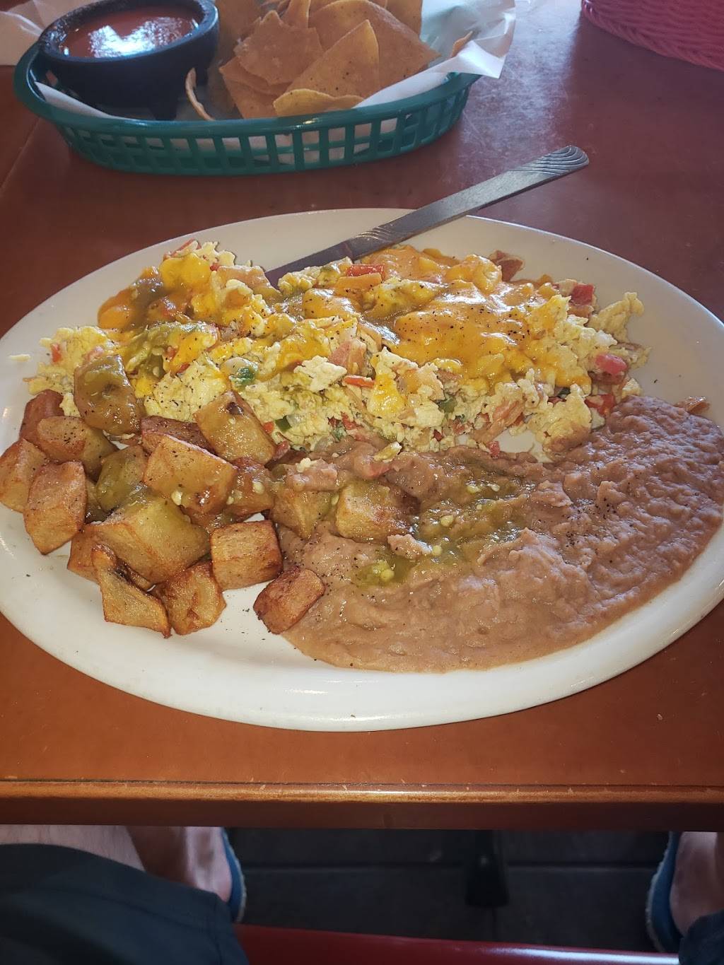 Sofias Grill Mexican Restaurant#2 | restaurant | 6531 FM78, San Antonio, TX 78244, USA | 2104657360 OR +1 210-465-7360