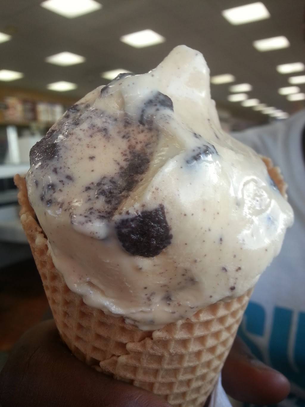 Braums Ice Cream & Burger Restaurant | restaurant | 3635 Troup Hwy #110, Tyler, TX 75703, USA | 9035094107 OR +1 903-509-4107