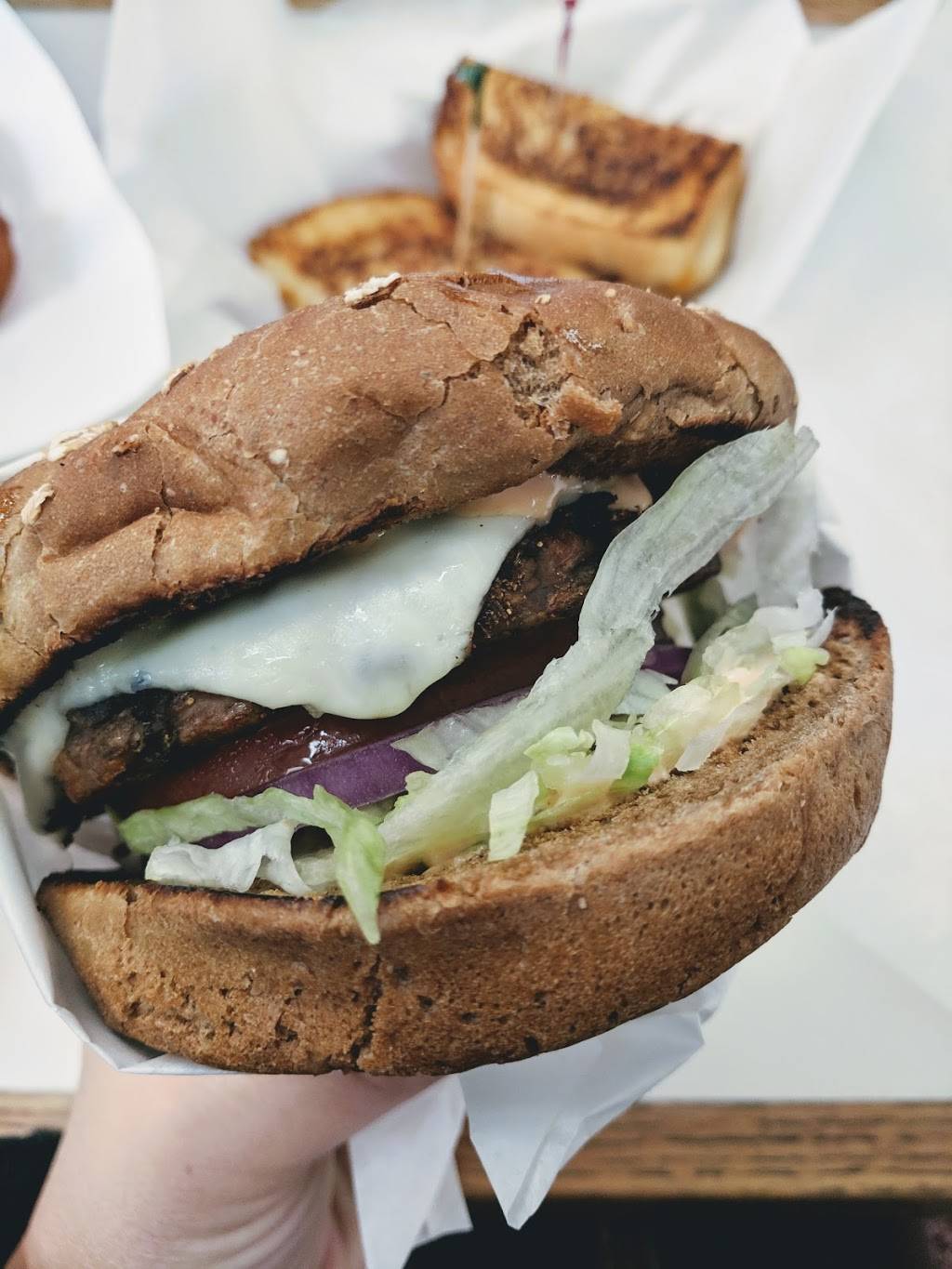 Eddies Grill | restaurant | 3212 Broad St STE 120, San Luis Obispo, CA 93401, USA | 8057521228 OR +1 805-752-1228