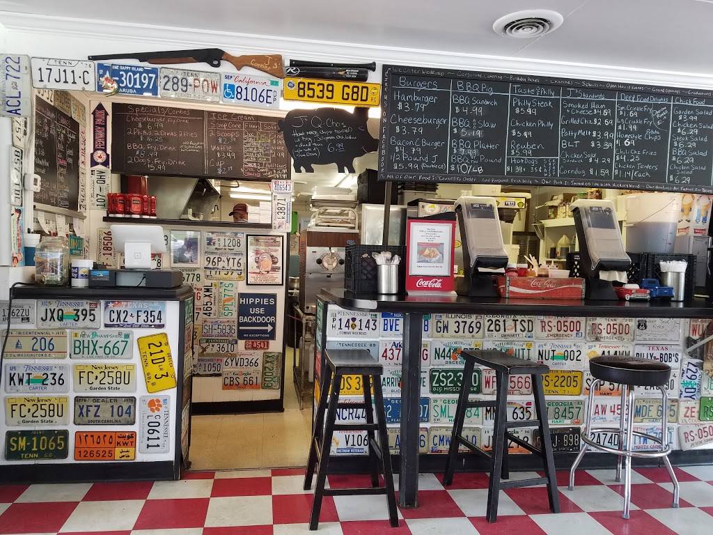 Js Corner | restaurant | 102 S Lynn Ave, Elizabethton, TN 37643, USA | 4235473300 OR +1 423-547-3300
