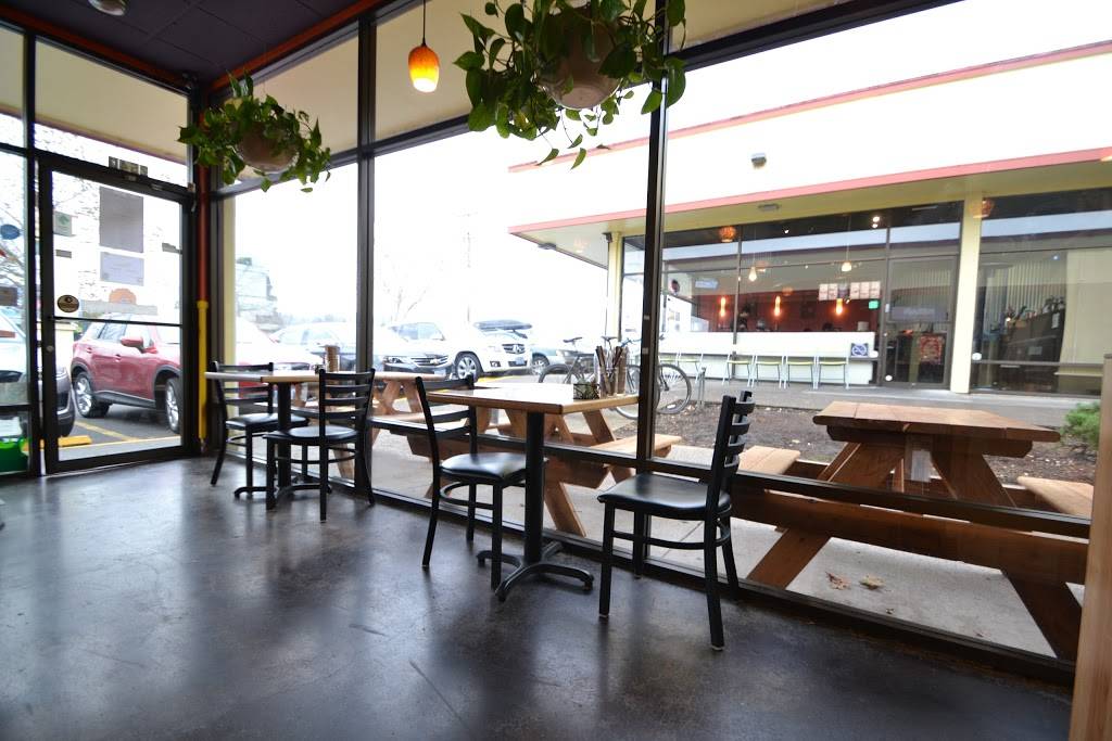 Off The Waffle | South Eugene | restaurant | 2540 Willamette St, Eugene, OR 97405, USA | 5416324316 OR +1 541-632-4316