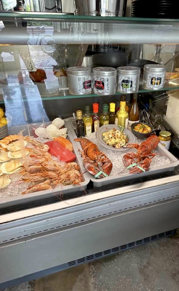 Nettuno Oysters & Seafood | restaurant | 1458 Washington Ave, Miami Beach, FL 33139, USA | 3053978293 OR +1 305-397-8293