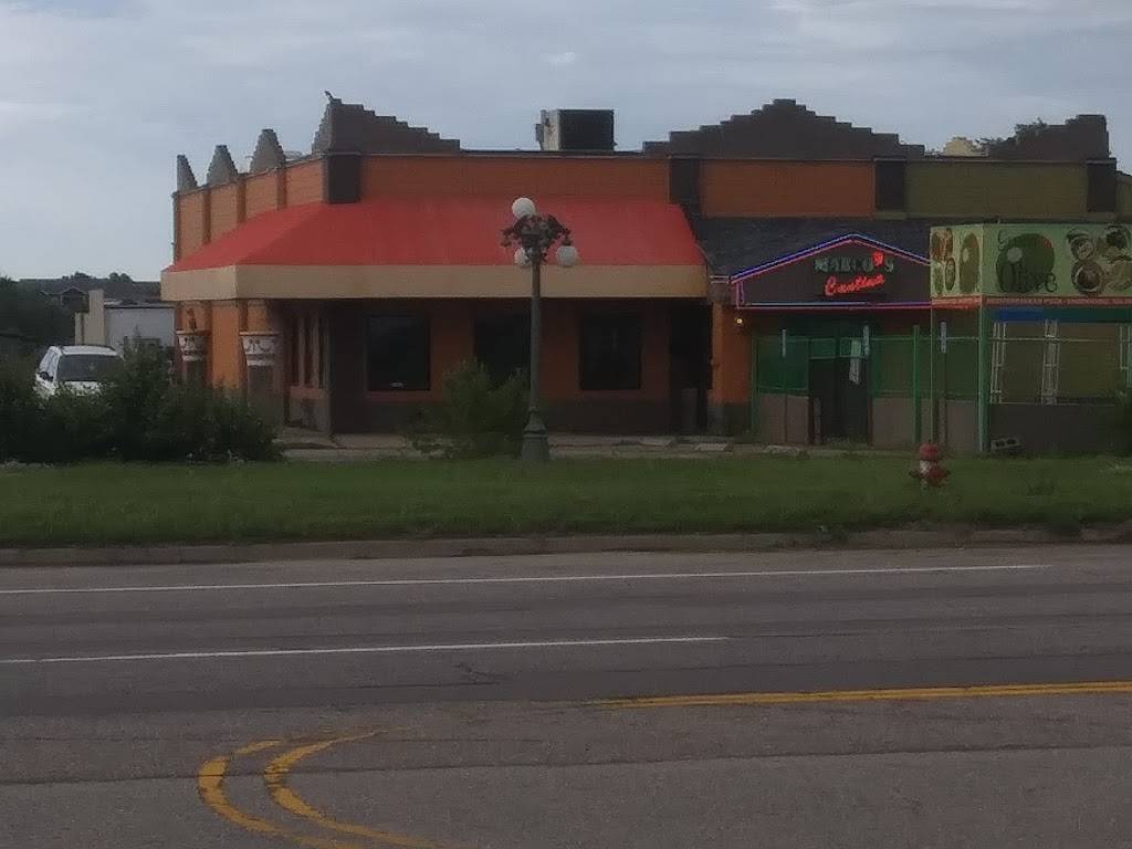 Marcos Cantina | restaurant | 6600 W Central Ave, Wichita, KS 67212, USA | 3169452404 OR +1 316-945-2404